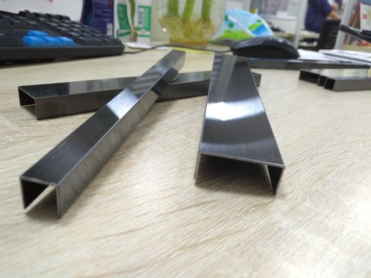 ভালো দাম গোল্ড ইউ আকৃতির স্টেইনলেস স্টীল ট্রিম স্ট্রিপস আপলস্টার অ্যান্টিক বাথরুম সজ্জা অনলাইন