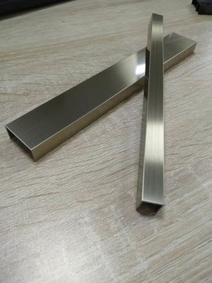 Customized Shaped Deep Black Color Bending 304 Stainless Steel Trim Strips For Apartment