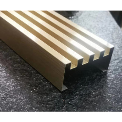 ভালো দাম 304 গোলাপী স্বর্ণ রঙ ব্রোঞ্জ কম্পন প্রাচীন প্যাটার্নযুক্ত স্টেইনলেস স্টীল ট্রিম দেয়াল আবরণ প্যানেলের জন্য অনলাইন