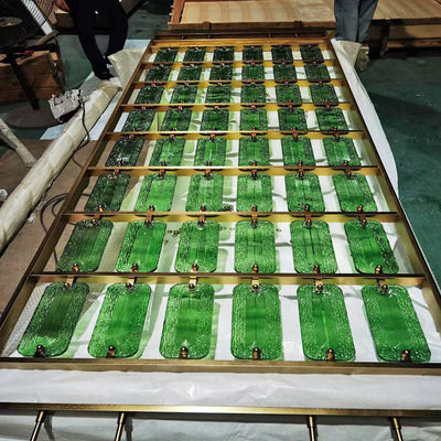 ভালো দাম কাস্টমাইজড ডিজাইন স্টেইনলেস স্টীল সবুজ গ্লাস ক্রিস্টাল লিভিং রুম প্রবেশদ্বার ফোয়্যার স্ক্রিন পার্টিশন অনলাইন