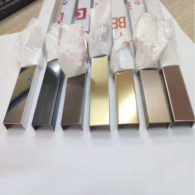 ভালো দাম অভ্যন্তরীণ এবং বহি নকশা জন্য ইউ আকৃতির স্টেইনলেস স্টীল ট্রিম স্ট্রিপস পিভিডি রঙিন স্কার্টিং বোর্ড প্রান্ত আবরণ অনলাইন