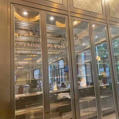 ভালো দাম মরিচারোধী SUS201 স্টেইনলেস স্টীল ওয়াইন ক্যাবিনেটের সাথে গ্লাস ডোর পিভিডি লেপা অনলাইন