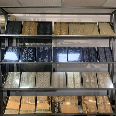 ভালো দাম আলংকারিক 201 304 316 খোদাই করা আয়না 8K বেস রঙ স্টেইনলেস স্টীল শীট লিফট জন্য অনলাইন