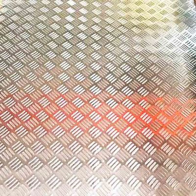 ভালো দাম 4 মিমি 5 মিমি 6 মিমি বেধ SUS 304 316 201 সিঁড়ি জন্য চেকারযুক্ত স্টেইনলেস স্টীল প্লেট অনলাইন