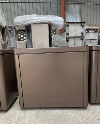 ভালো দাম কাস্টম 304 স্টেইনলেস স্টিল আধুনিক আয়তক্ষেত্রাকার ফুলের টবে বাগান সজ্জার জন্য অনলাইন